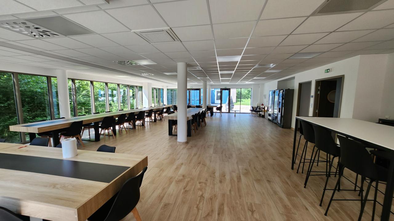 Bureau Croissy-Beaubourg 2820m² Location bureau Croissy-Beaubourg Seine-et-Marne OLBUR2533088 1